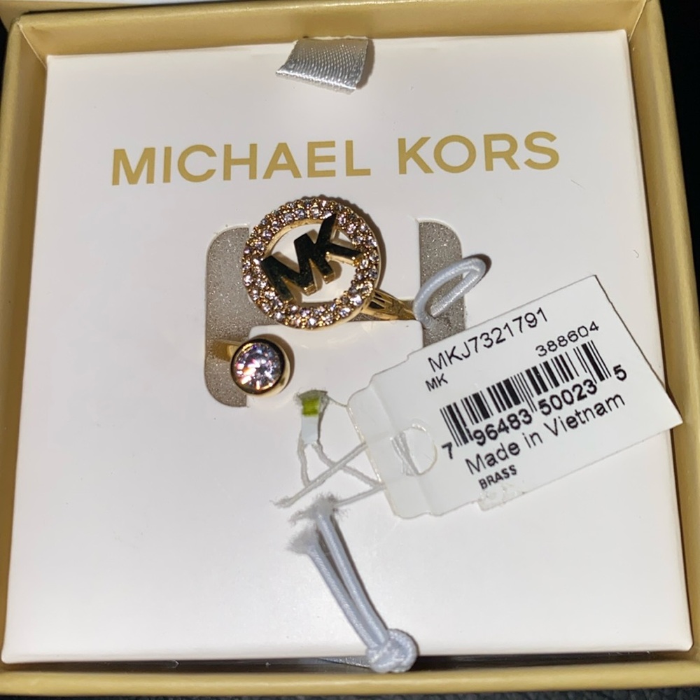 Michael kors ring